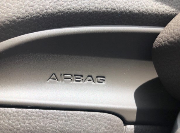 восстановление торпедо с нанесением тиснения Airbag